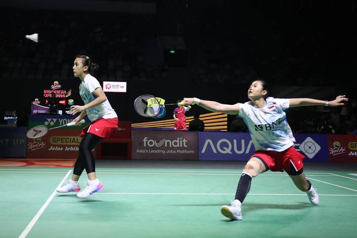 Febriana Dwipuji Kusuma/Amallia Cahaya Pratiwi (Djarum Badminton)