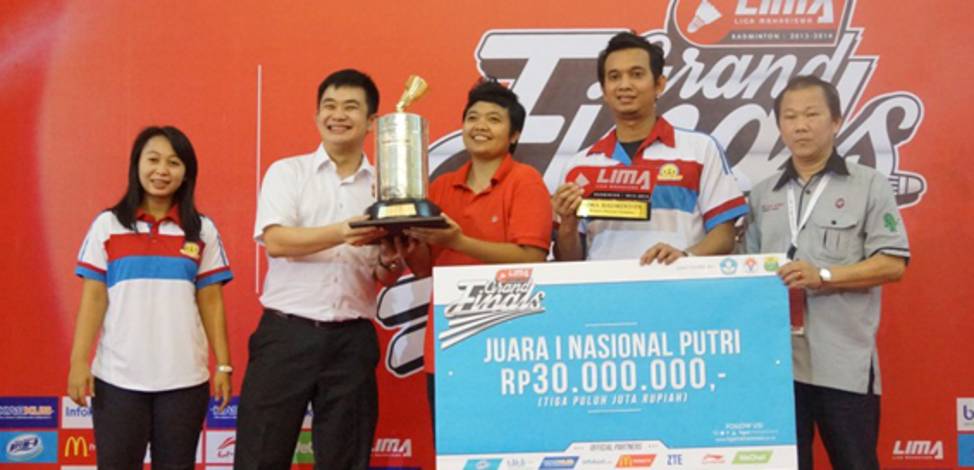 Team Putri Trisakti Juara Lima Mahasiswa Badminton 2014