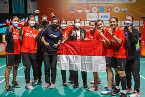 Tim putri Indonesia merayakan kemenangan pada BATC 2022 (Humas PP PBSI)