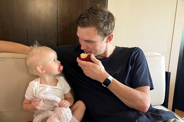 Vega dan Viktor Axelsen (Dok. @ViktorAxelsen)