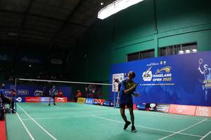 Salah satu pertandingan pada hari pembuka YUZU Isotonic Magelang Open 2022 (Djarum Badminton)