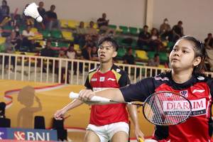 Muhammad Lutfhi Habibi/Jane Maira Faiza (Djarum Badminton)