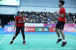 Selebrasi kemenangan Daniel Marthin/Indah Cahya Sari Jamil (Indonesia).