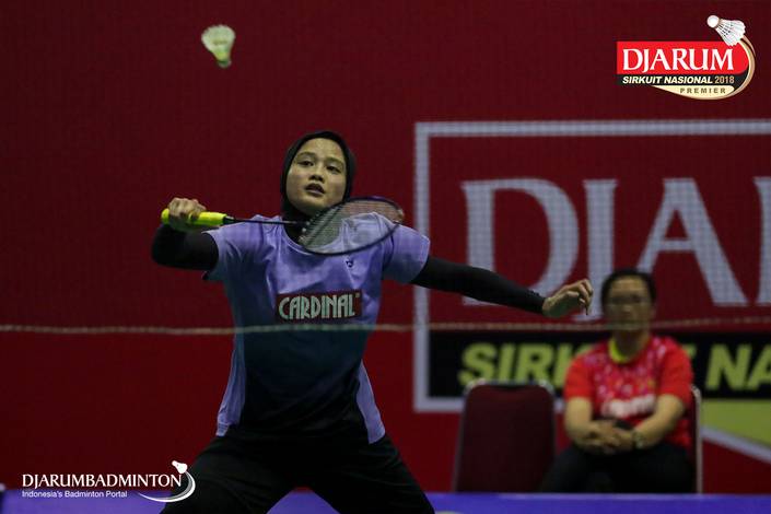 Hanna Ramadini (Mutiara Cardinal) menyambut pengembalian.