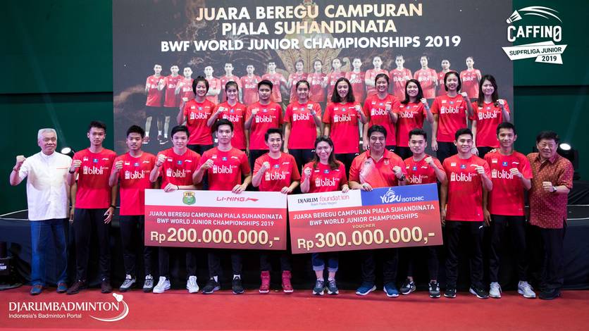 Tim WJC Indonesia mendapatkan penghargaan.