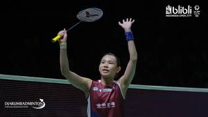 Tai Tzu Ying (Taiwan) berlajar berbahasa Inggris selama tidak berkompetisi.