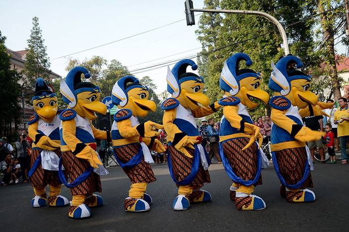 MASKOT BIO SAPA MASYARAKAT BANDUNG DI CAR FREE DAY