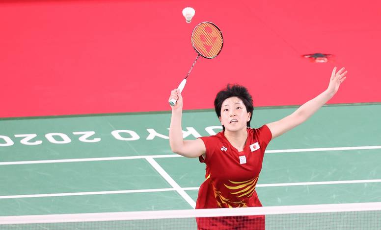 Akane Yamaguchi (Jepang) bersiap menyambar pengembalian tanggung. (Foto: BADMINTONPHOTO - Yves Lacroix)