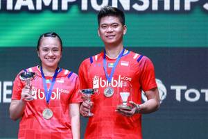 Praveen Jordan/Melati Daeva Oktavianti (Indonesia) saat menjuarai All England 2020 BWF World Tour Super 1000.