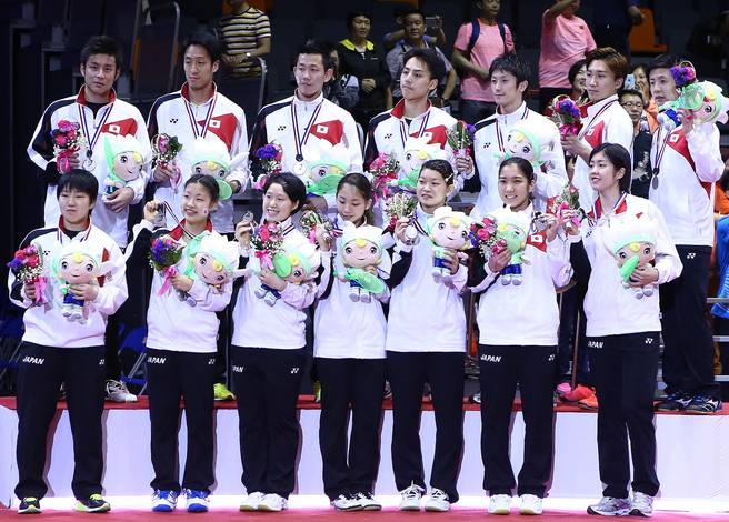 Tim Jepang di Podium Piala Sudirman 2015 (foto: BWF)