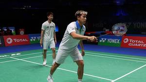 Ganda putra Indonesia nomor satu dunia, Kevin Sanjaya Sukamuljo/Marcus Fernaldi Gideon saat menjalani latihan. (Foto: PP PBSI)