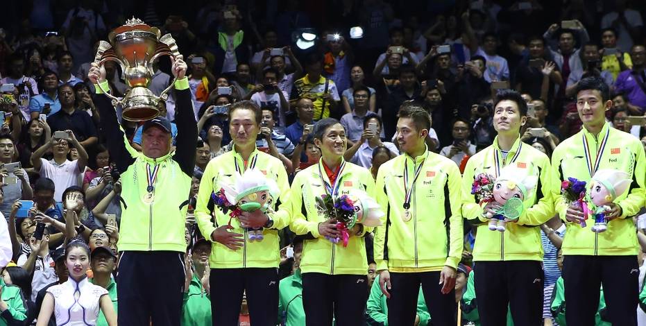 Podium Juara Tiongkok pada Piala Sudirman 2015 (foto: BWF)